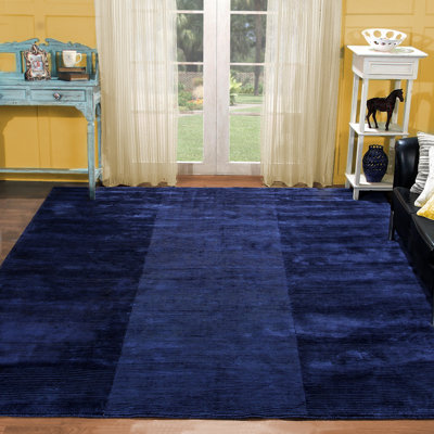 Jolien Viscose Indoor Rug