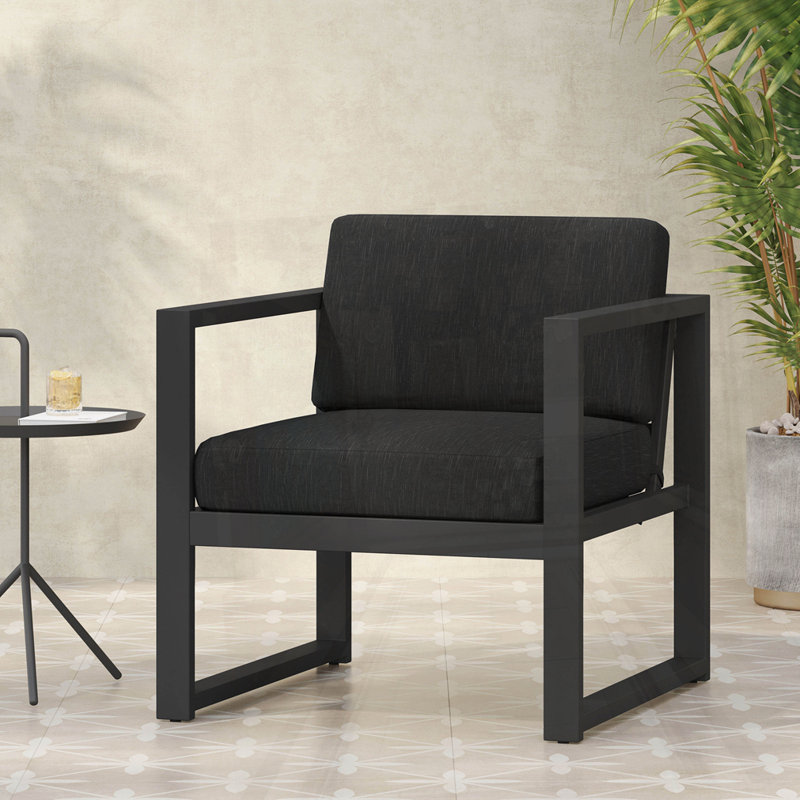 CHAISE CLUB