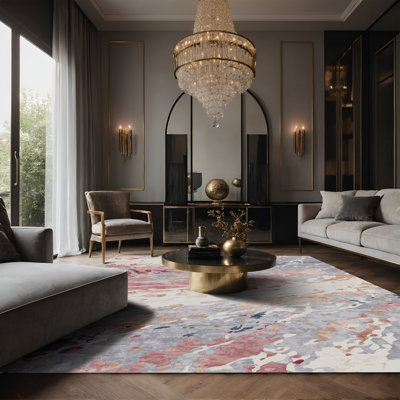 Tapis gris soyeux et moelleux