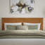 Lit plateforme en bois massif Kindig Cottage avec pied de lit et tiroirs de rangement assortis-96144280-96144273