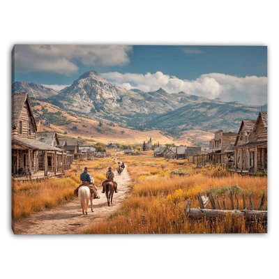 «Riders Through Old Town», art mural sur toile