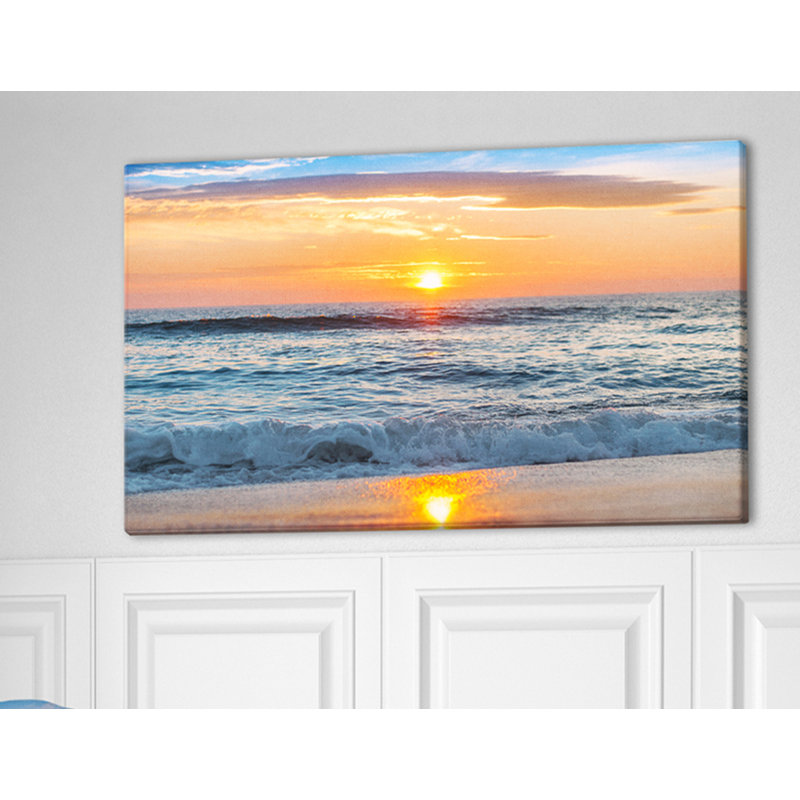 «Beautiful Sunrise Over the Horizon Modern Beach», reproduction de photo sur toile tendue, H 30 po x l 40 po x 1,5 po