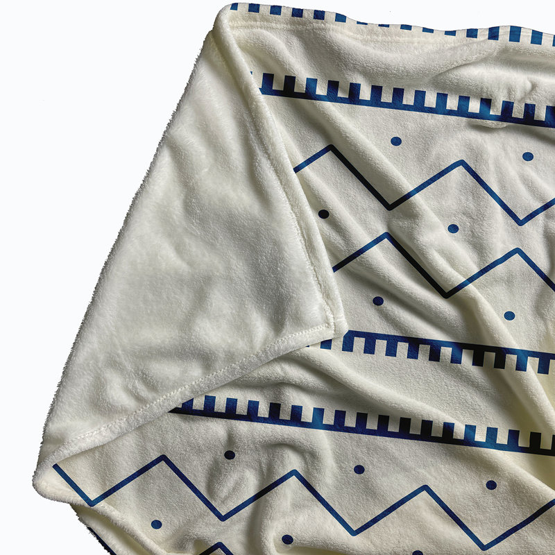 Couverture en molleton Mudcloth, L 30 po x L 40 po, Bleu cobalt foncé
