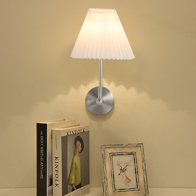 Arvyda Plug-in Swing Arm Sconce