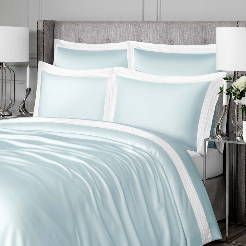 Eden Sham, Euro, Blue