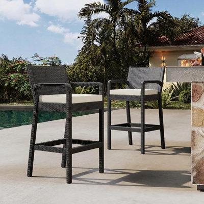 Set of 2 Outdoor Bar Stools with Armrests and Cushions, Black Wicker Patio Bar Height Chairs, Comfortable Seating for Balcony, Garden, Pool, Deck, Backyard