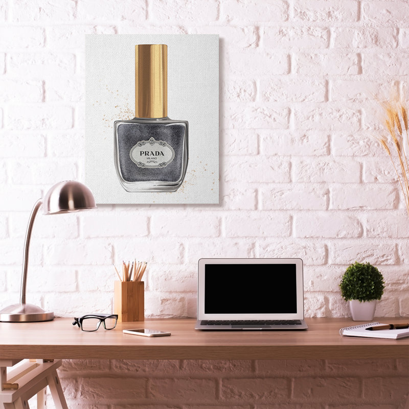 « maquillage black clouing-style doré soigné », impression, Toile tendue, H 40 po x l 30 po x P 1,5 po