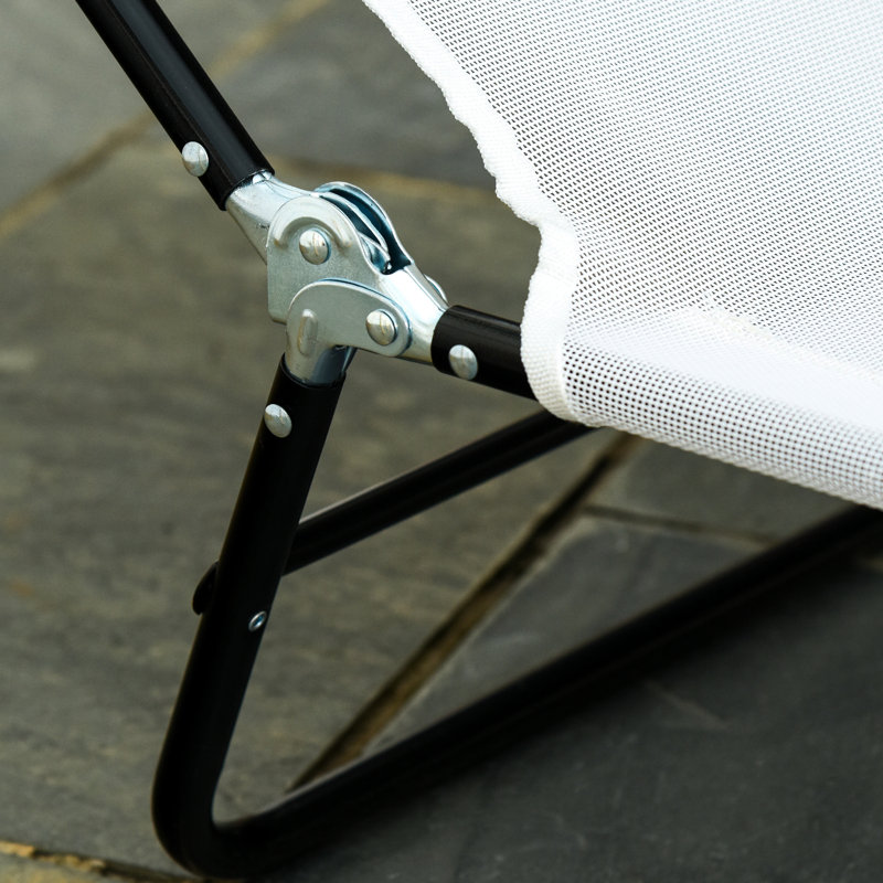 Chaise longue blanc crème. Chaise pliante inclinable. Siège en filet respirant. Dossier réglable personnalisable et confortable. Portable et polyvalent pour une utilisation extérieure. Fabrication en acier. Capacité de charge de 264 lb