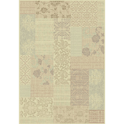 Pascual Floral Indoor Rug