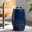 Table d'appoint carrée en fer bleu foncé 12,04 po, pour jardin, patio, cour, assemblage - table 12,04 po x 17,68 po et fonctionnelle, sans assemblage