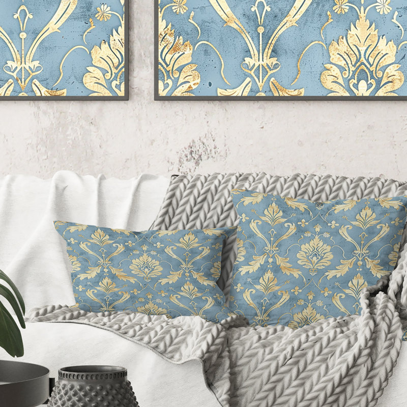 «Blue Gold Damask Glamour Print I» - Coussin Farmhouse, H 16 po x l 16 po, Carrée