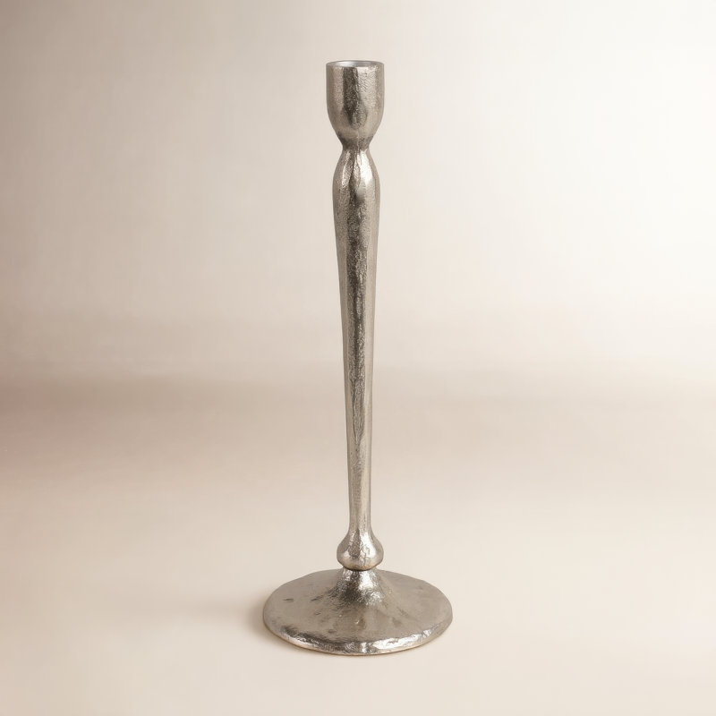 Porte-bougie conique moderne en aluminium - Élégant support à pilier en métal pour une décoration intérieure élégante.