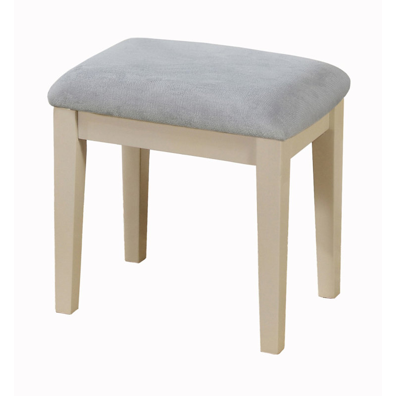 Coiffeuse Idesha, Blanc