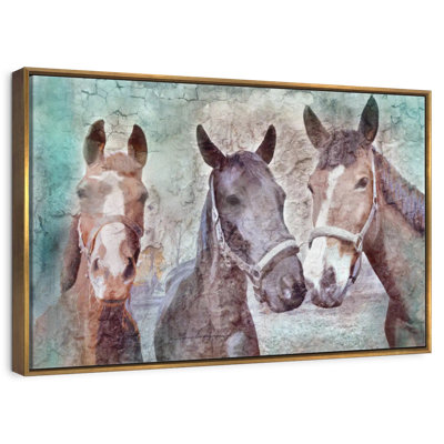 Trois chevaux voisins