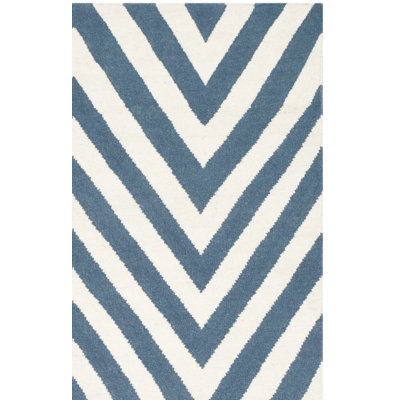 Dhurries Hand Woven Flat Weave Wool/Cotton Chevron Rug in Blue/Ivory