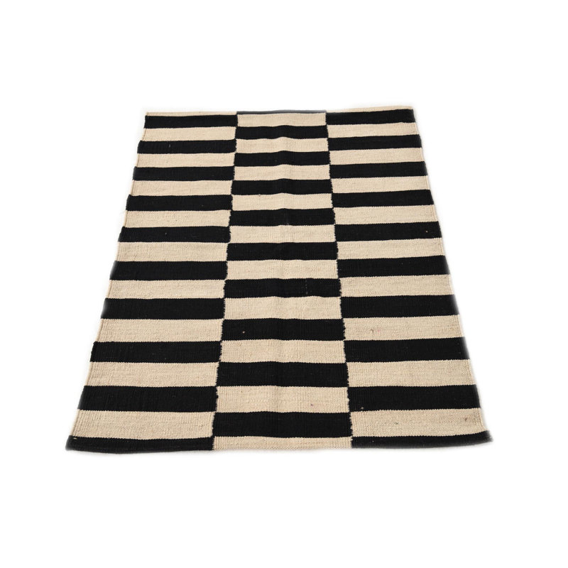 Tapis noir et blanc 3x4 Pinkerton