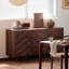 Buffet en bois massif au design créatif-129991052
