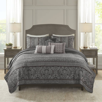 Ensemble de courtepointe en jacquard de six articles