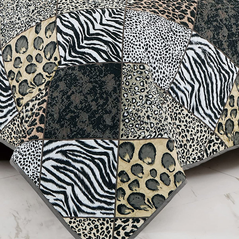 Animal Print Quilt, Queen Quilt + 2 Standard Shams