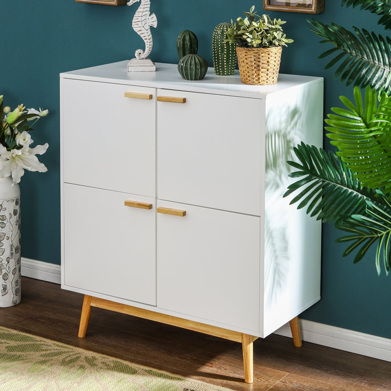 Armoire blanche avec 4 portes