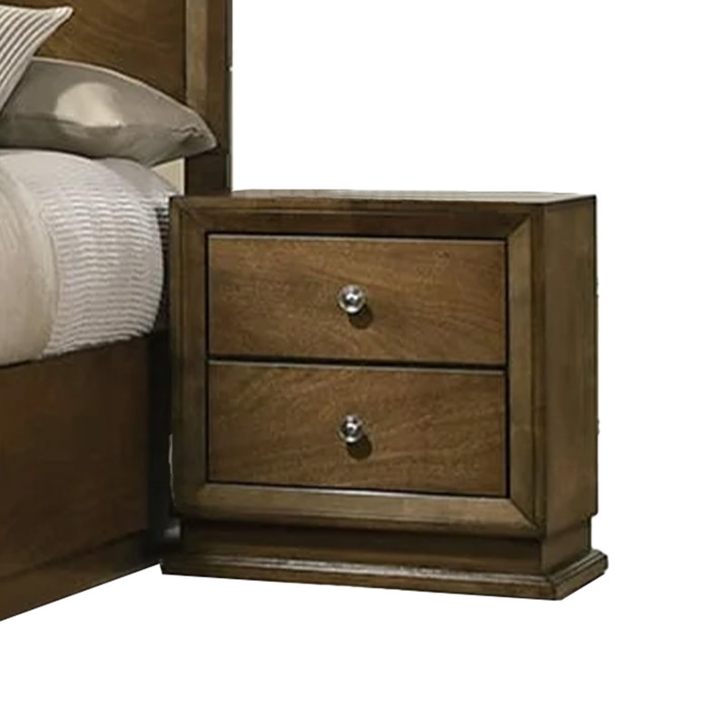 Ensemble de chambre avec grand lit 4 pièces Rouk, bois brun noyer, bronze, Quatre pièces : lit, commode, miroir et table de