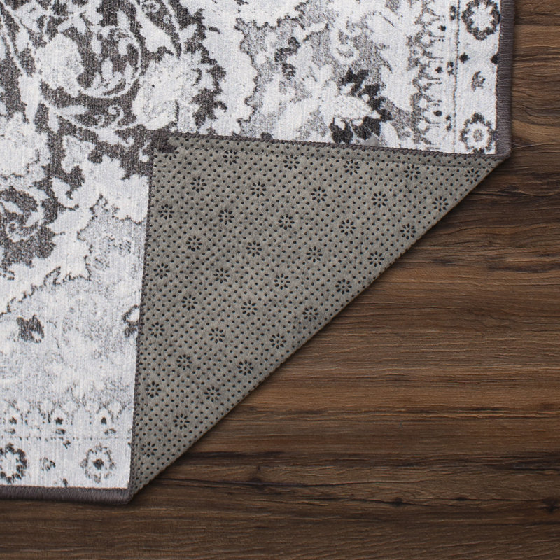 Gray Washable Synthetic 5' x 7' Rectangular Rug