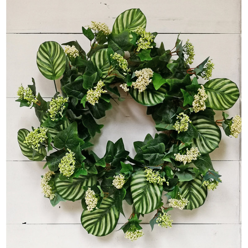 Faux Fir Plastic 22'' Wreath