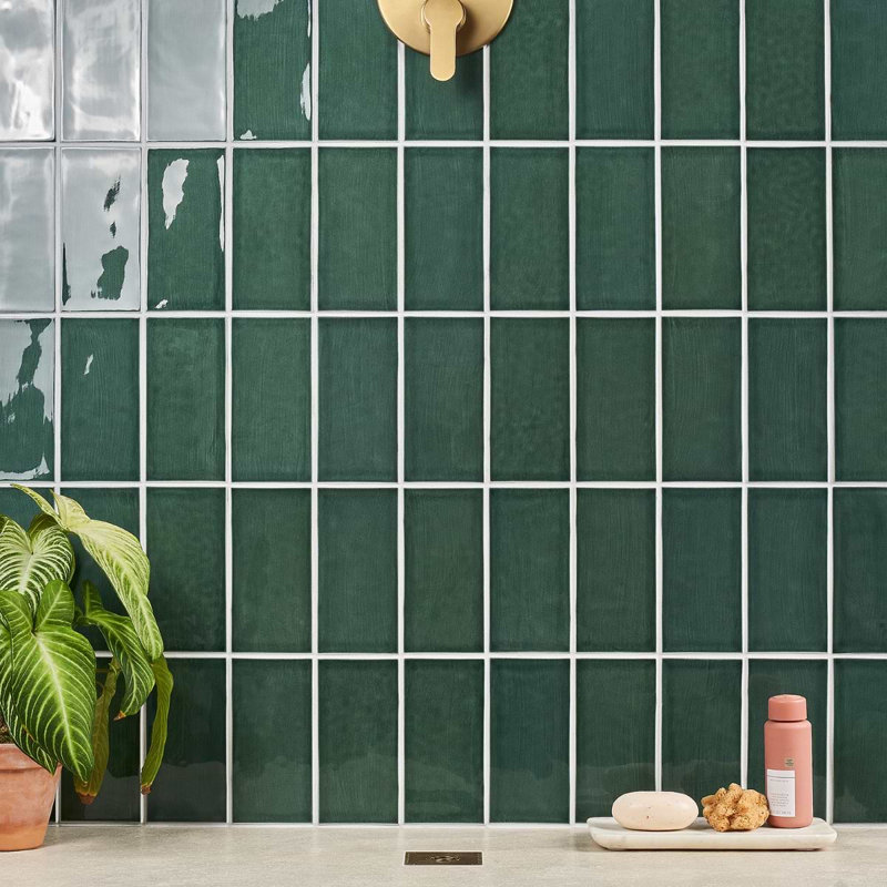 Nabi Subway 4.5x9 Subway Polished Glass Tile, Deep Emerald Green