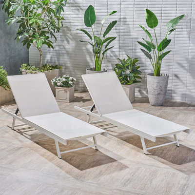 Ensemble de 2 chaises longues avec dossier réglable à 5 positions, structure en acier durable, pour la détente sur le patio et la piscine
