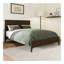 Lit plateforme en bois massif de style moderne et durable