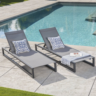 Ensemble de 2 chaises longues entièrement réglables en aluminium, parfaites pour la détente en plein air et la durabilité