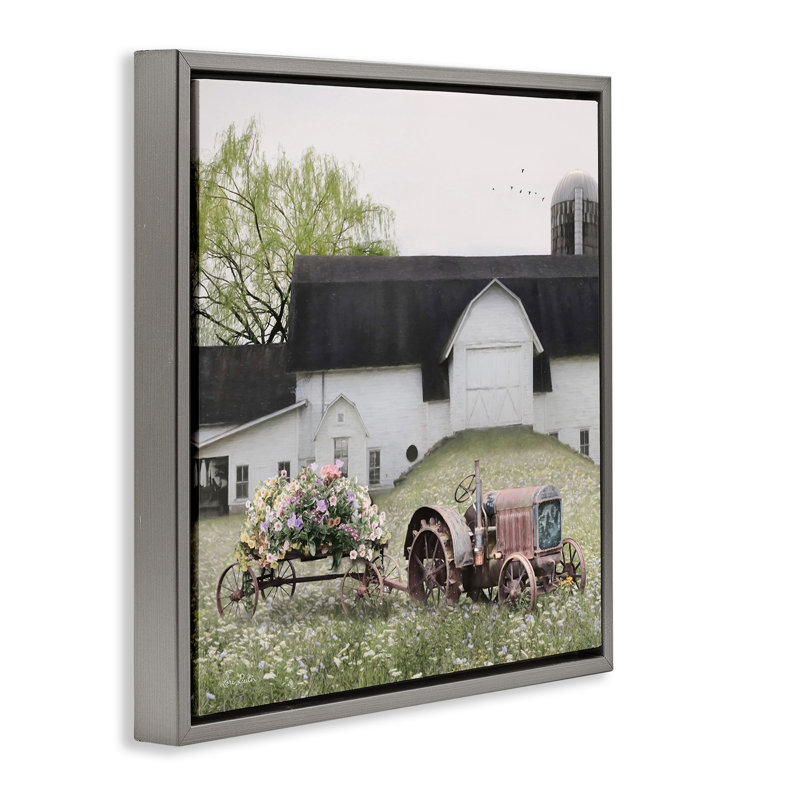 Tracteur floral dans un champ de ferme, Cadre flottant gris lustré, H 18 po x l 18 po