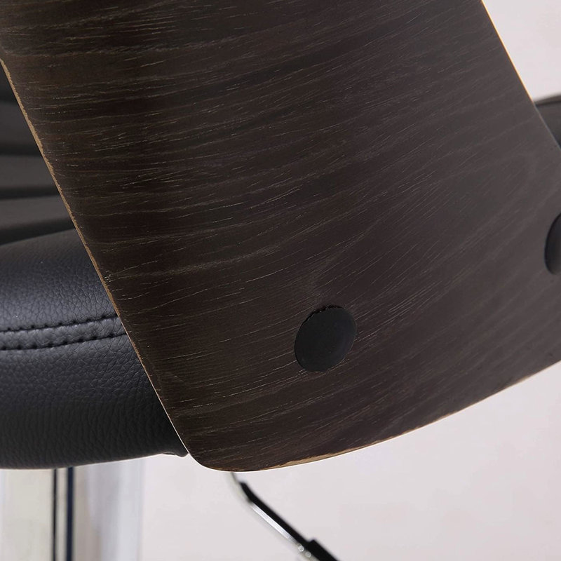 Tabouret de bar pivotant de style américain, hauteur réglable, revêtement noir et dossier en chêne vieilli à motif losanges, pour une utilisation au comptoir.
