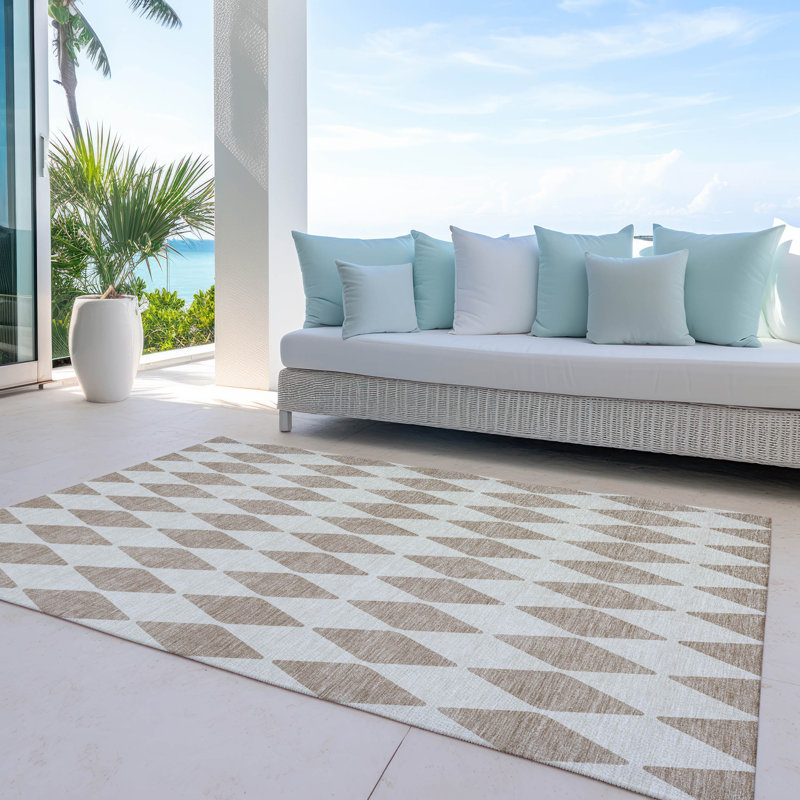 Loreen Flatweave Washable Geometric Indoor / Outdoor Rug, Rectangle 8' x 10'