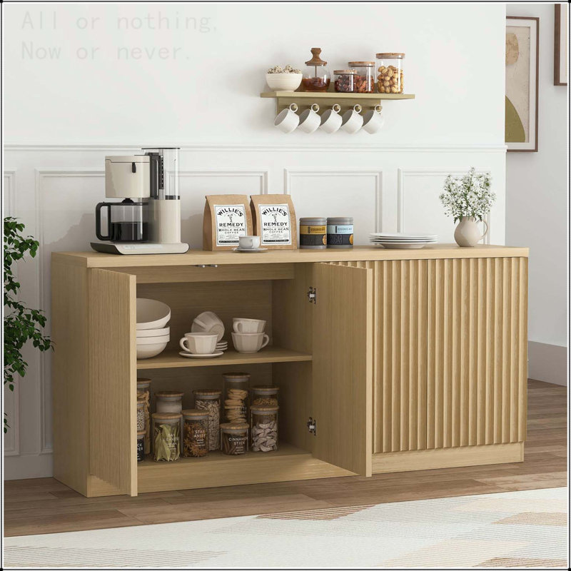 Long armoire longue avec 4 portes et tablettes