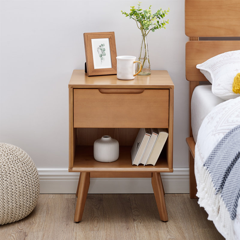 Hillenbrand 18'' W Nightstand, Patina