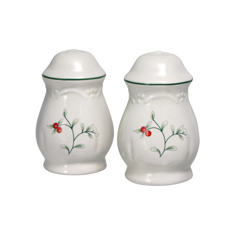 Pfaltzgraff Winterberry Salt & Pepper Shaker Set