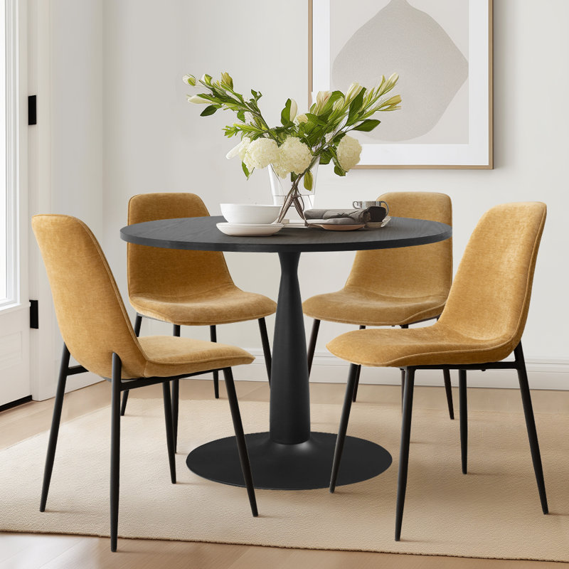 Folmar 4 - Person Dining Table Sets With 35'' Round Table & 4 Upholstered Chenille Chairs, Gold