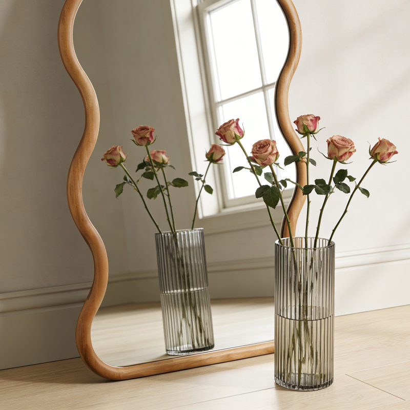 Miroir Wavy, 65 po x 24 po, Walnut, Arche