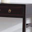 Console rétro classique minimaliste-747426396