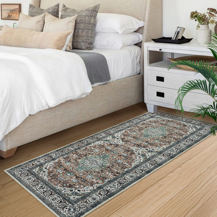 Runa Washable Oriental Indoor Rug
