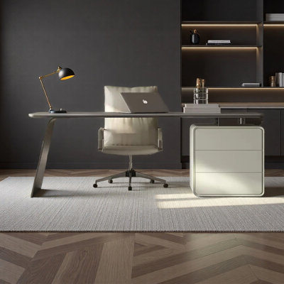 Bureau d'ordinateur moderne et minimaliste