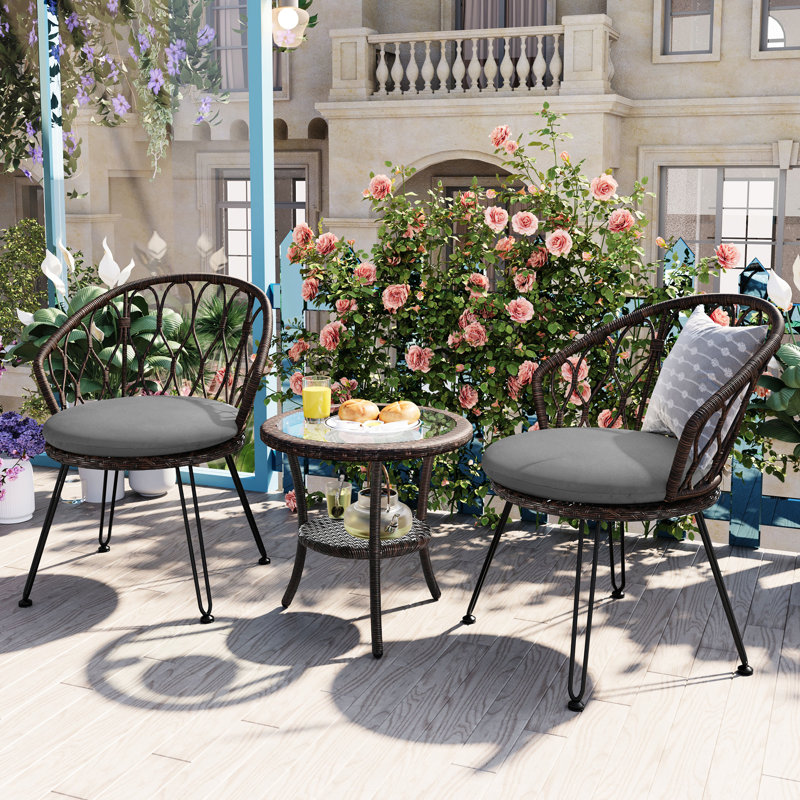 Extérieur avec 2 chaises simples et une table ronde en verre pour les balcons. Fabrication, respirante, table trempée à haute charge. Cour adaptée, facile à assembler, confort durable