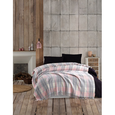 Cotton Blend Plaid Quilt