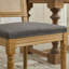 Ensemble de 2 chaises de salle à manger French Decor, dossier en rotin exquis et cadre en bois sculpté pour un décor élégant-134641817