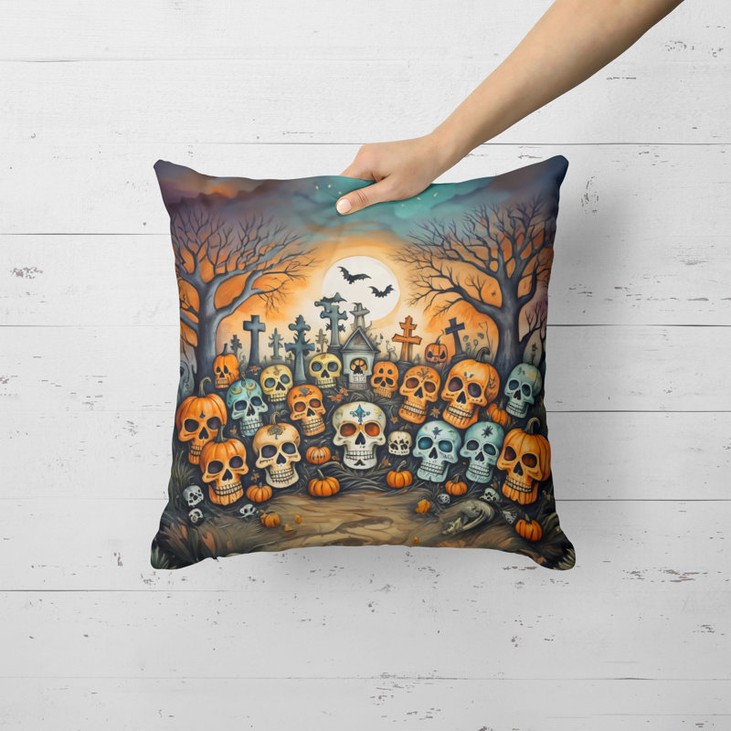 Coussin décoratif intérieur / extérieur en polyester More / Spooky More Spooky Halloween, 18 po x 18 po