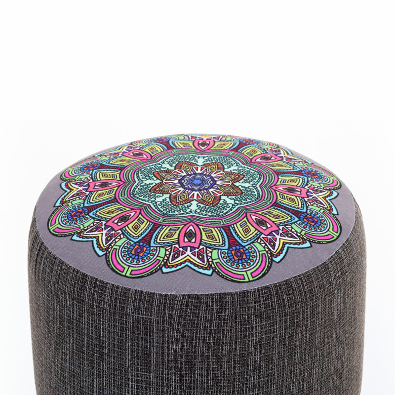 Repose-pieds rond en velours de 15,7 po de largeur Metsahovi