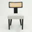 Ensemble de 2 chaises de salle à manger de style Mid-Century moderne, dossier en bois massif et filet de rotin, chaises d'appoint de salle à manger, cadre noir et ensemble de coussins beige