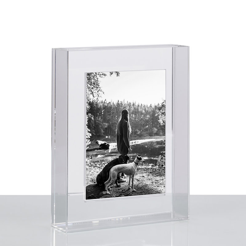 Float Frame for Tabletop or Wall with Magnetic Photo Holder, Clear, 4" x 6"