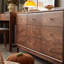 Armoire d'appoint en noyer massif
